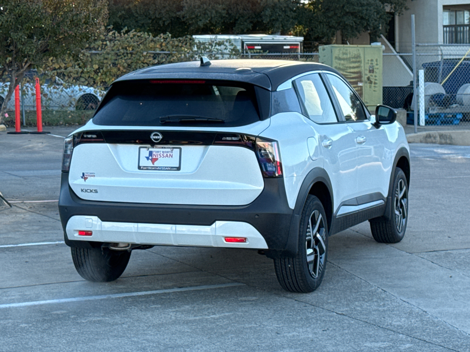 2025 Nissan Kicks SV 8