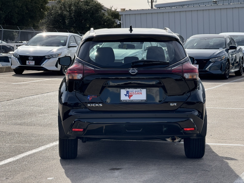 2023 Nissan Kicks SR 7