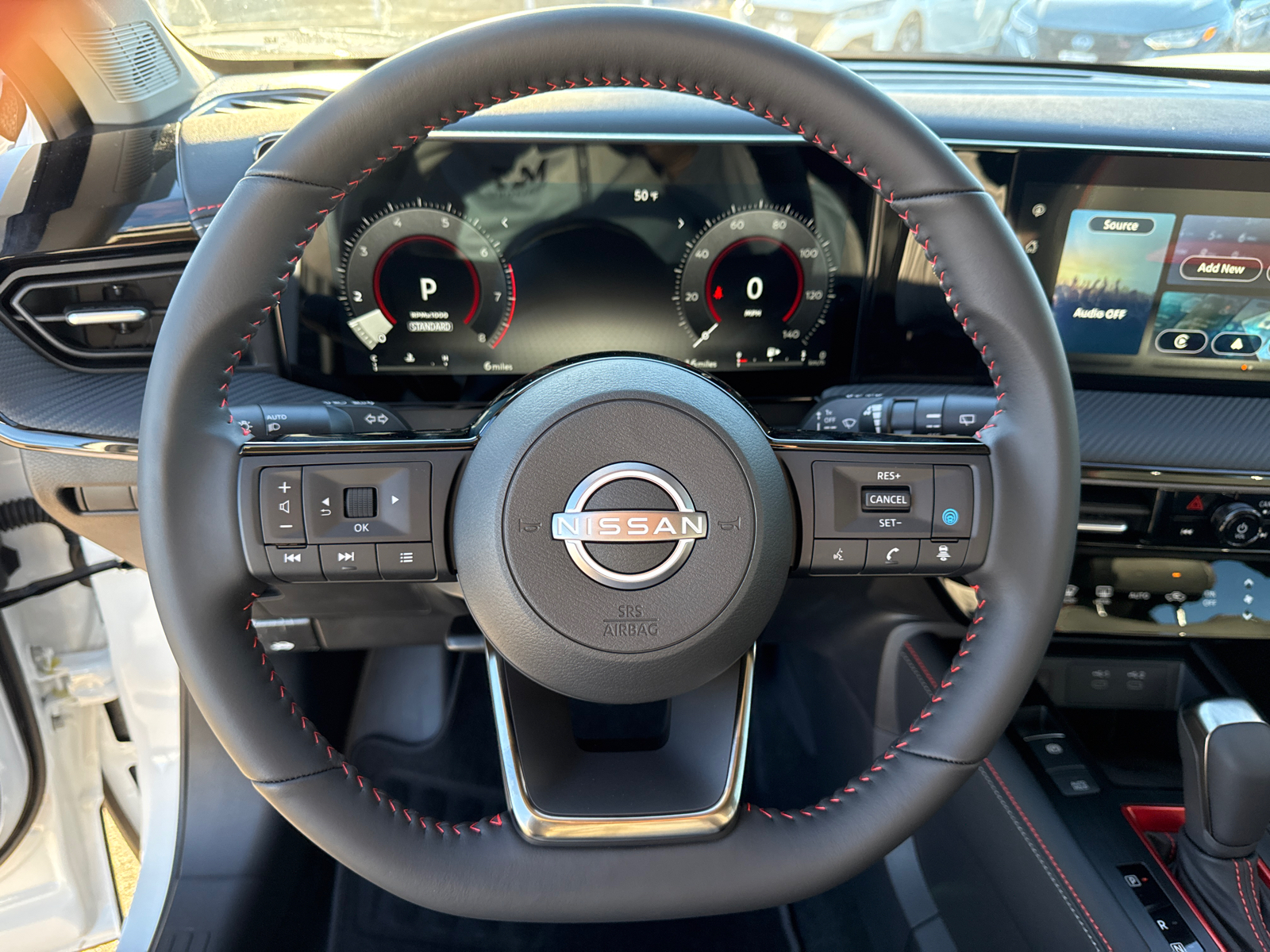 2025 Nissan Kicks SR 26