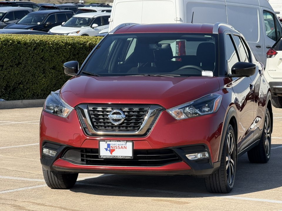 2019 Nissan Kicks SR 3