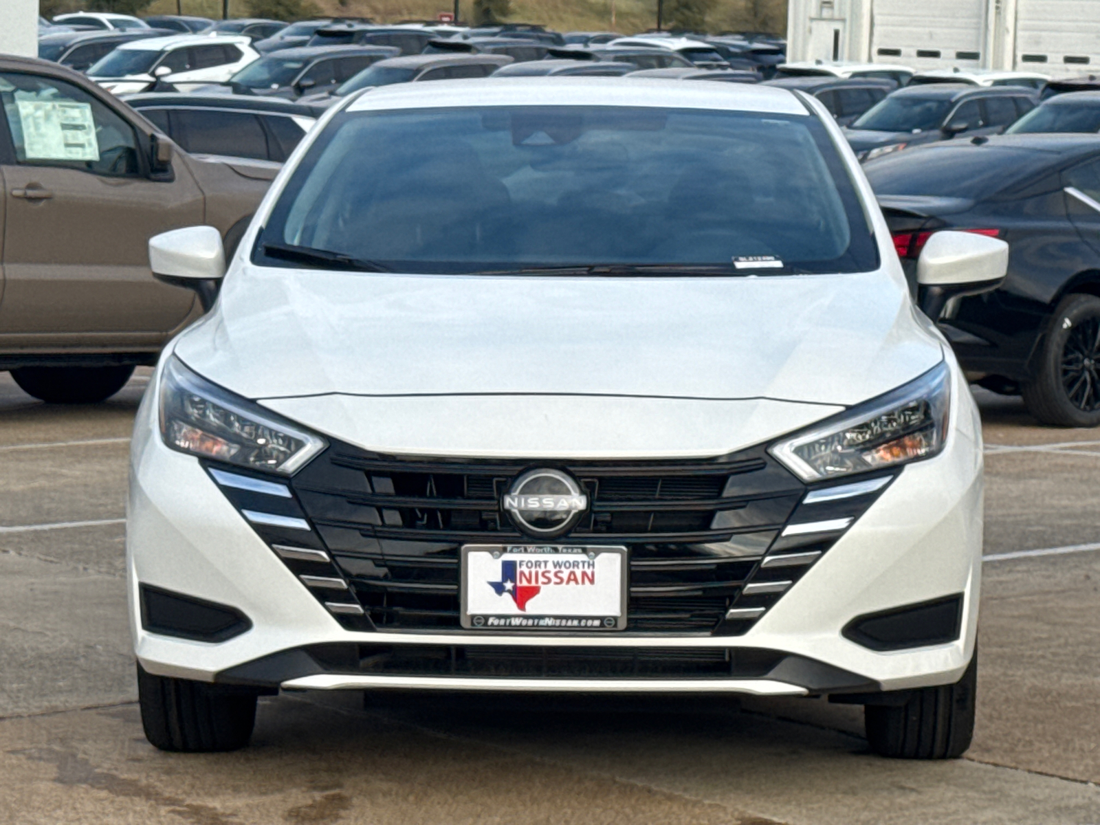 2025 Nissan Versa 1.6 SV 2