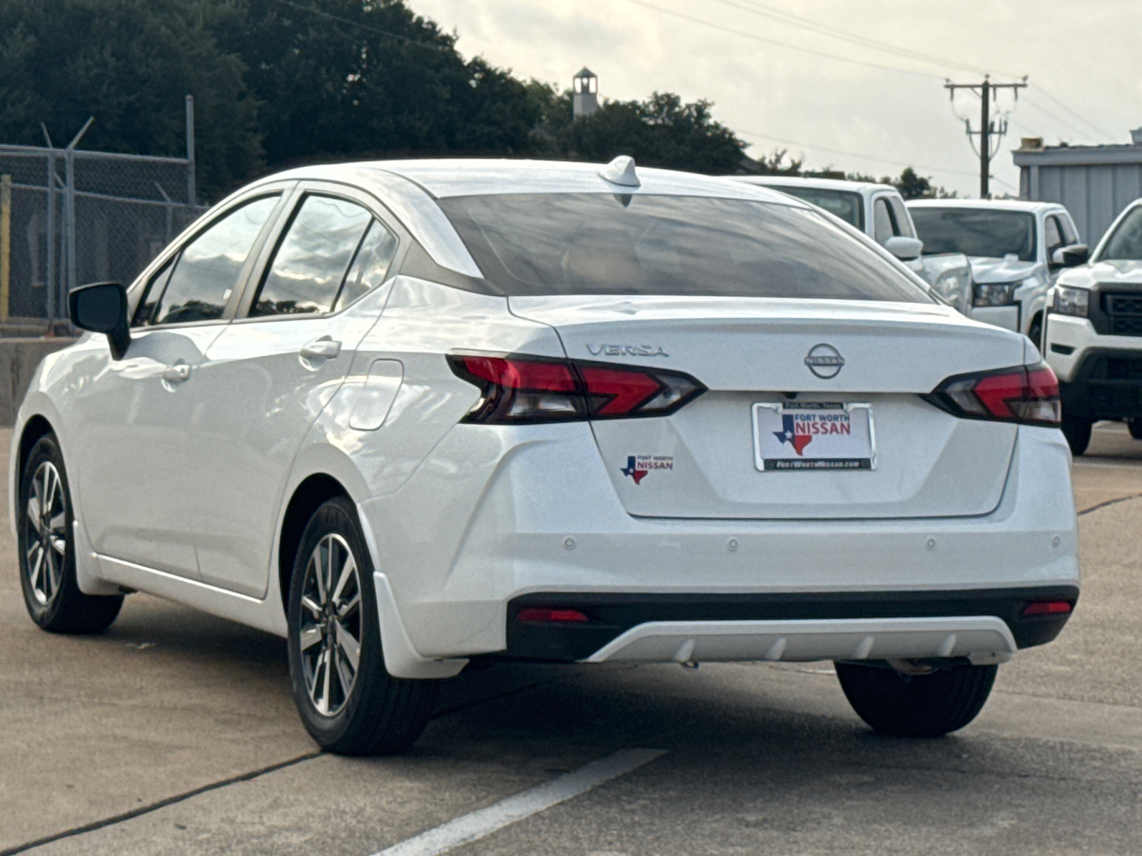 2025 Nissan Versa 1.6 SV 6