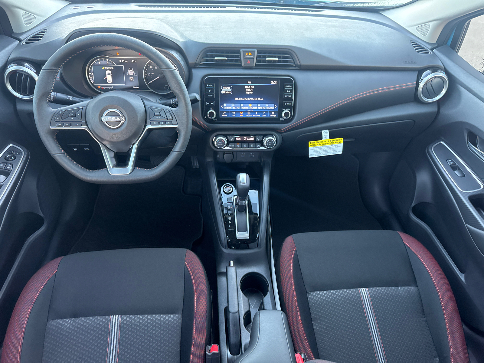 2025 Nissan Versa 1.6 SR 13