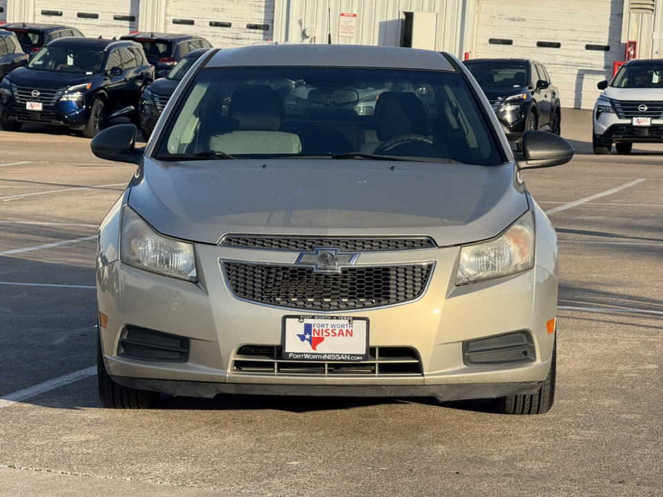 2014 Chevrolet Cruze LS 2