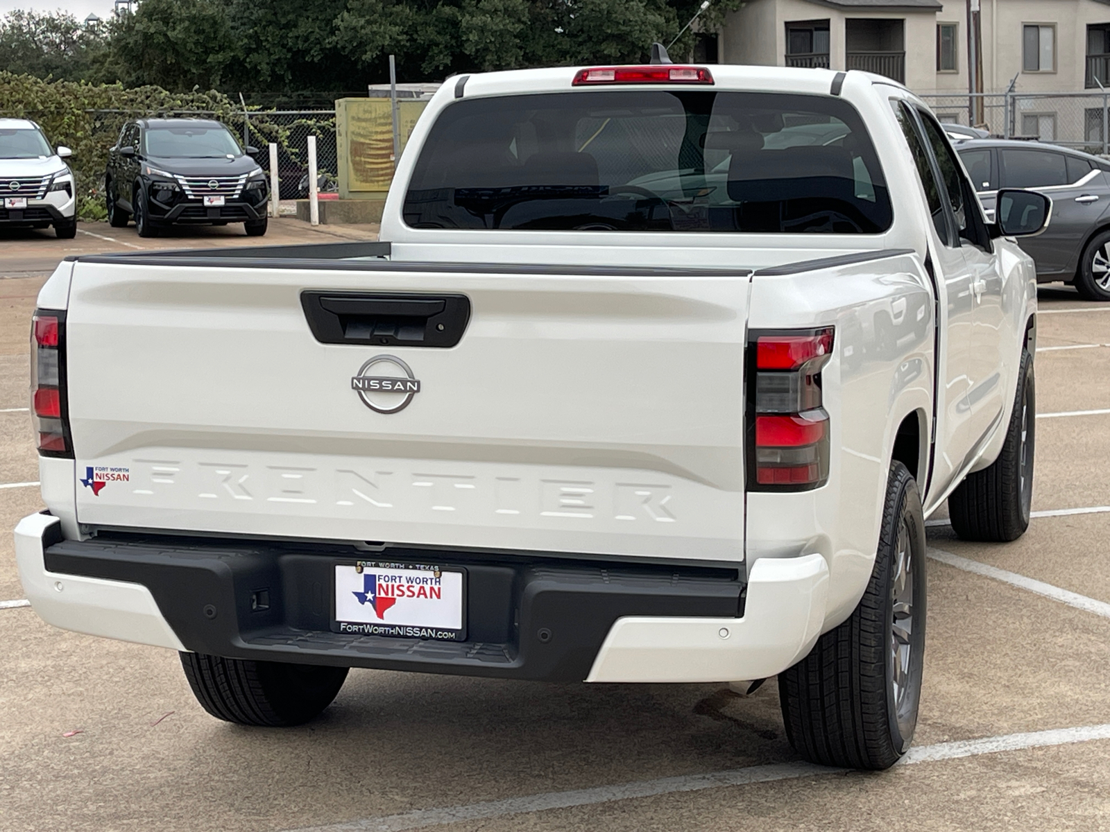 2025 Nissan Frontier SV 8