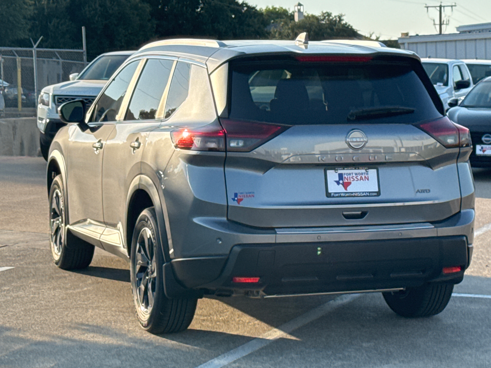 2025 Nissan Rogue SV 6