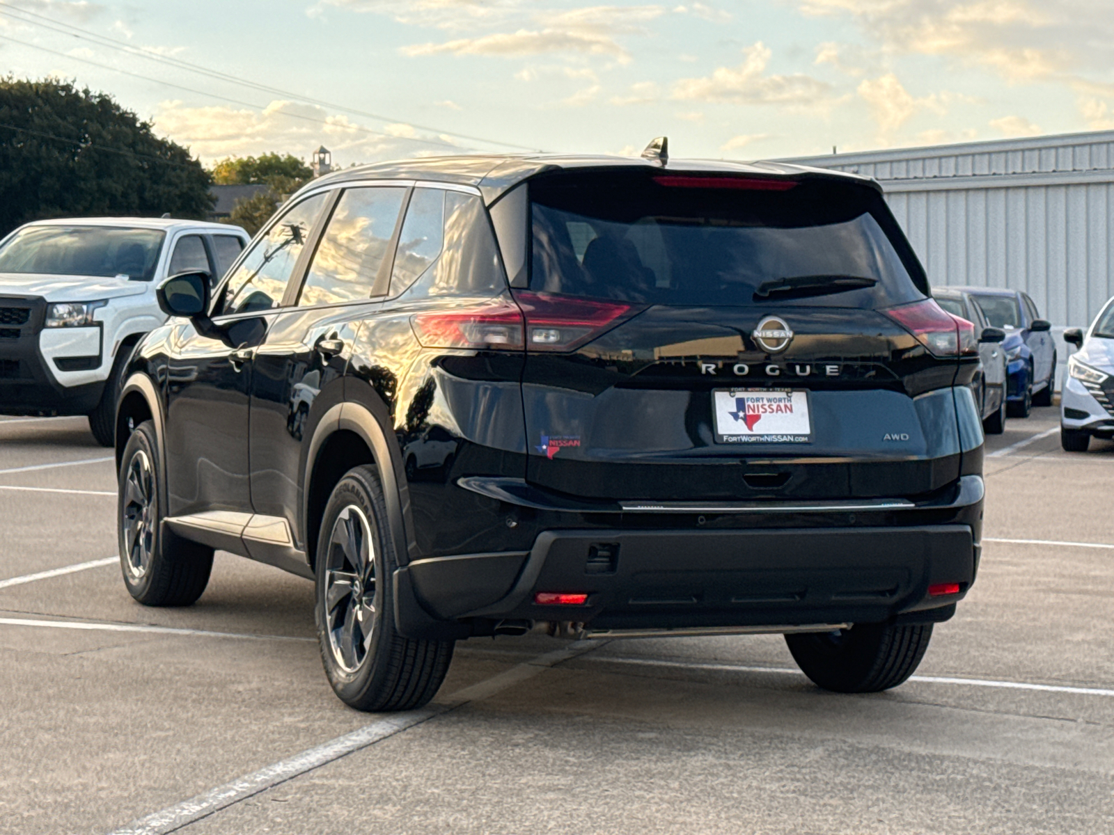 2025 Nissan Rogue SV 6