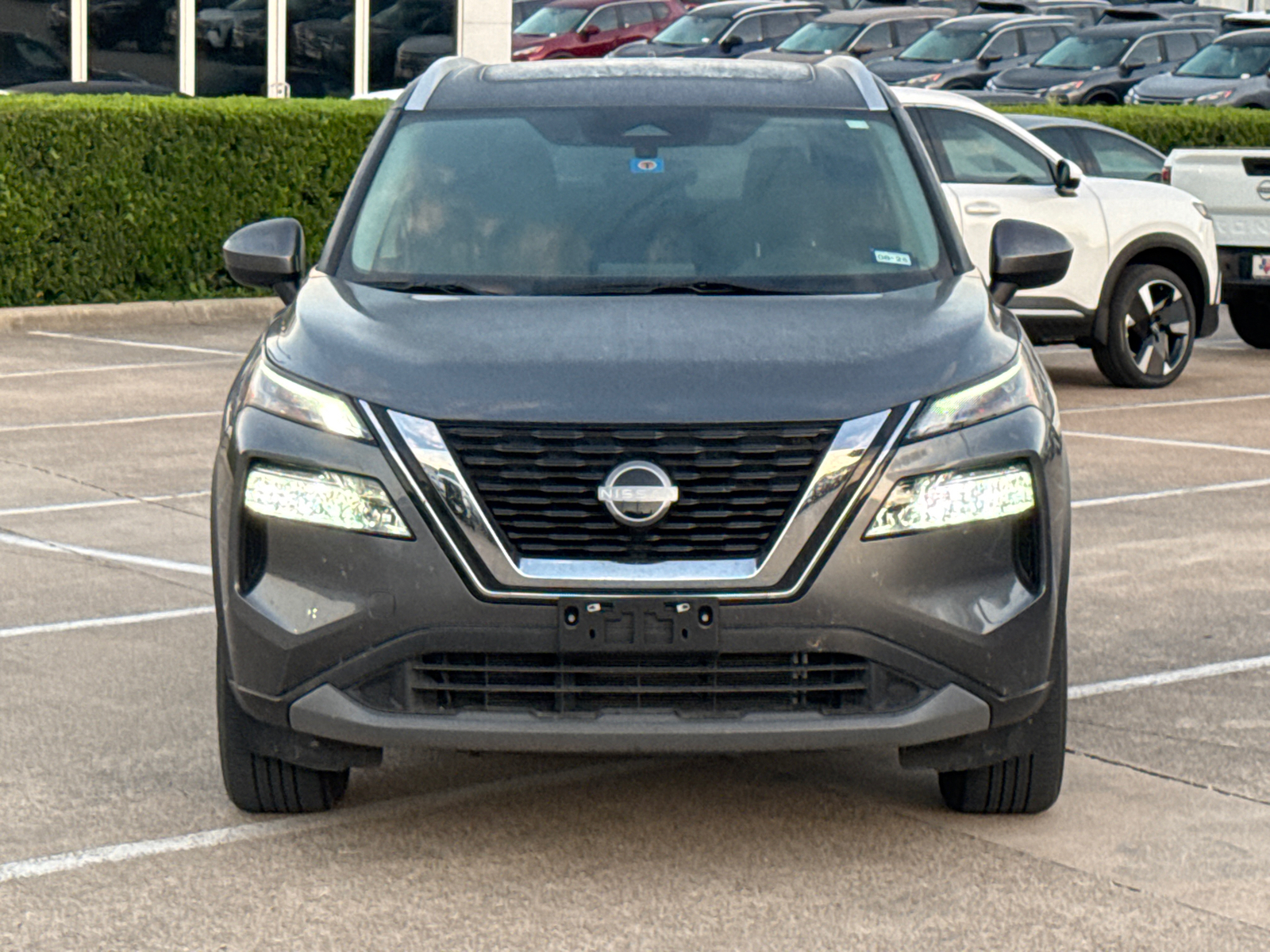 2023 Nissan Rogue SV 2