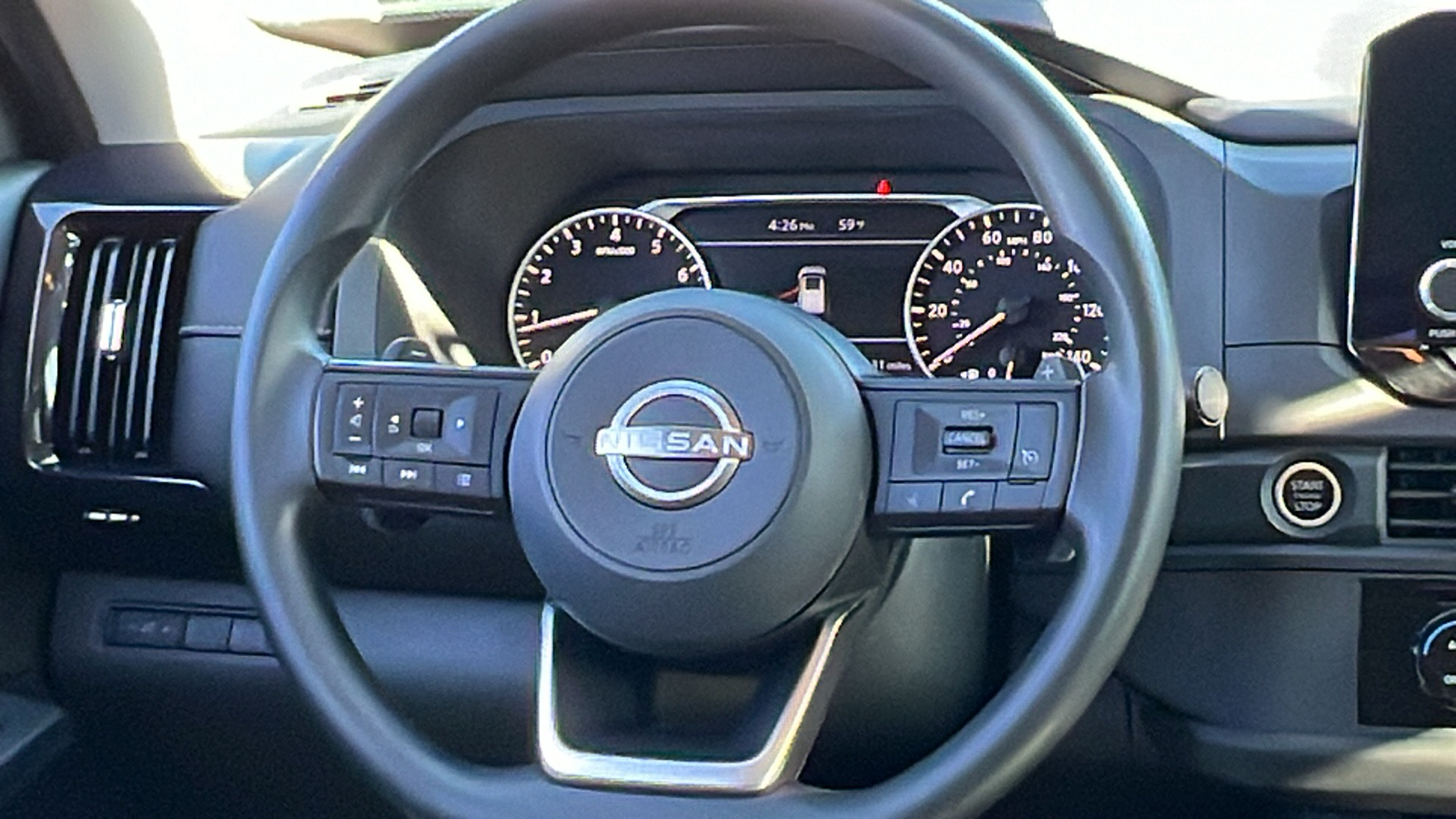 2023 Nissan Pathfinder S 16