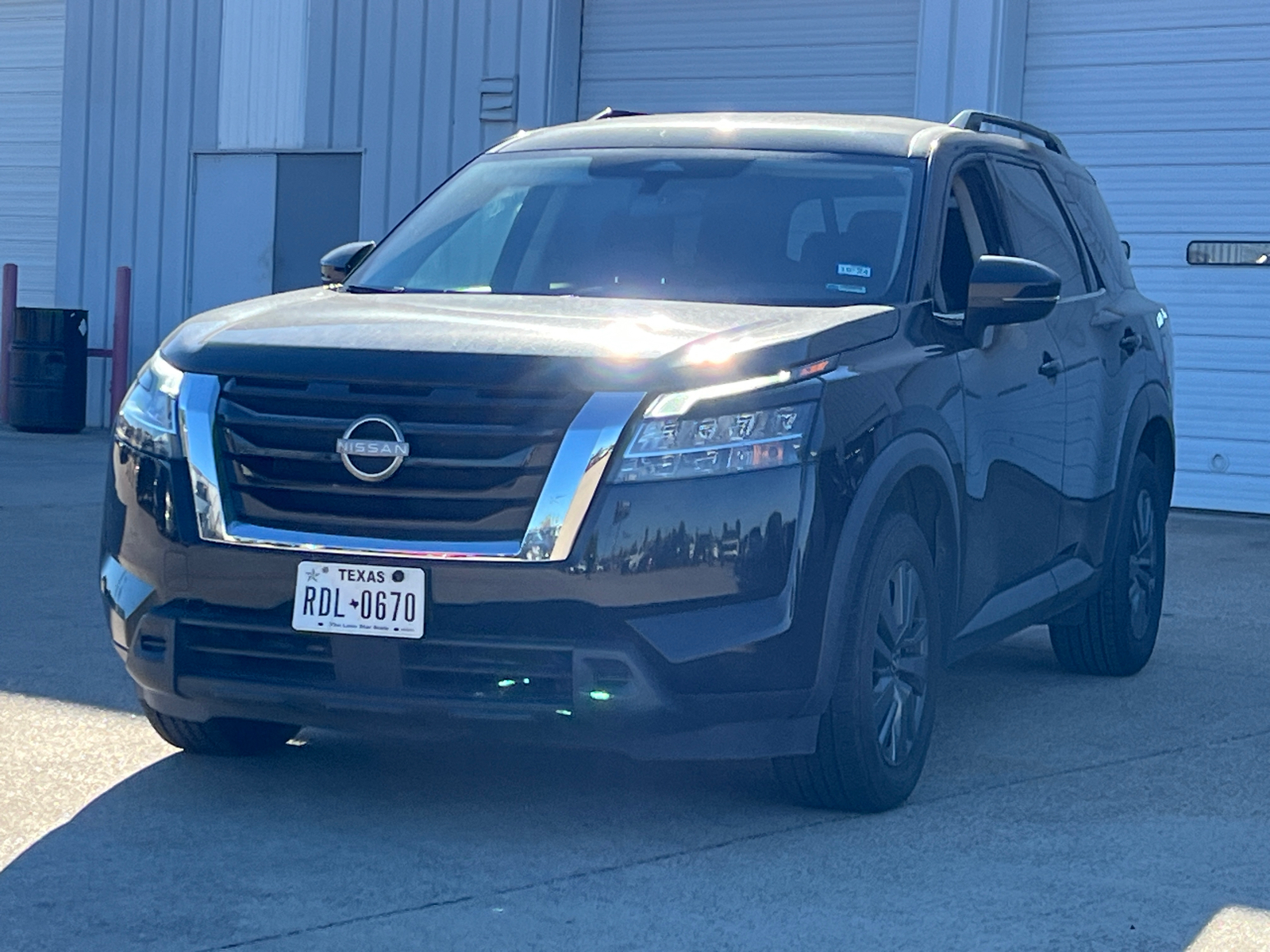 2022 Nissan Pathfinder SV 3