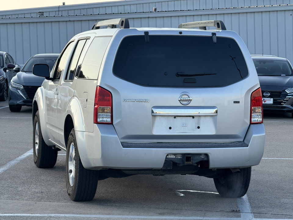 2010 Nissan Pathfinder S FE Plus 4