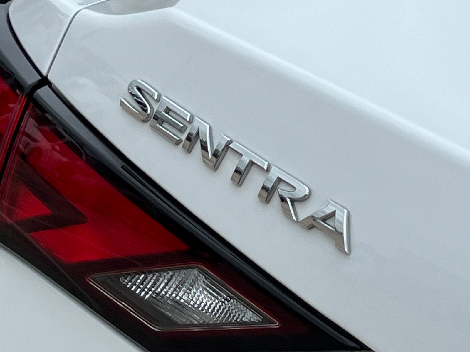 2020 Nissan Sentra S 10