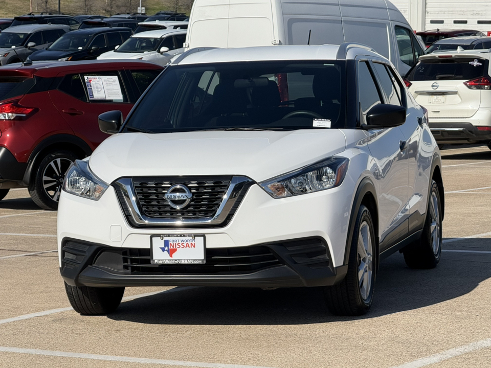 2019 Nissan Kicks S 3