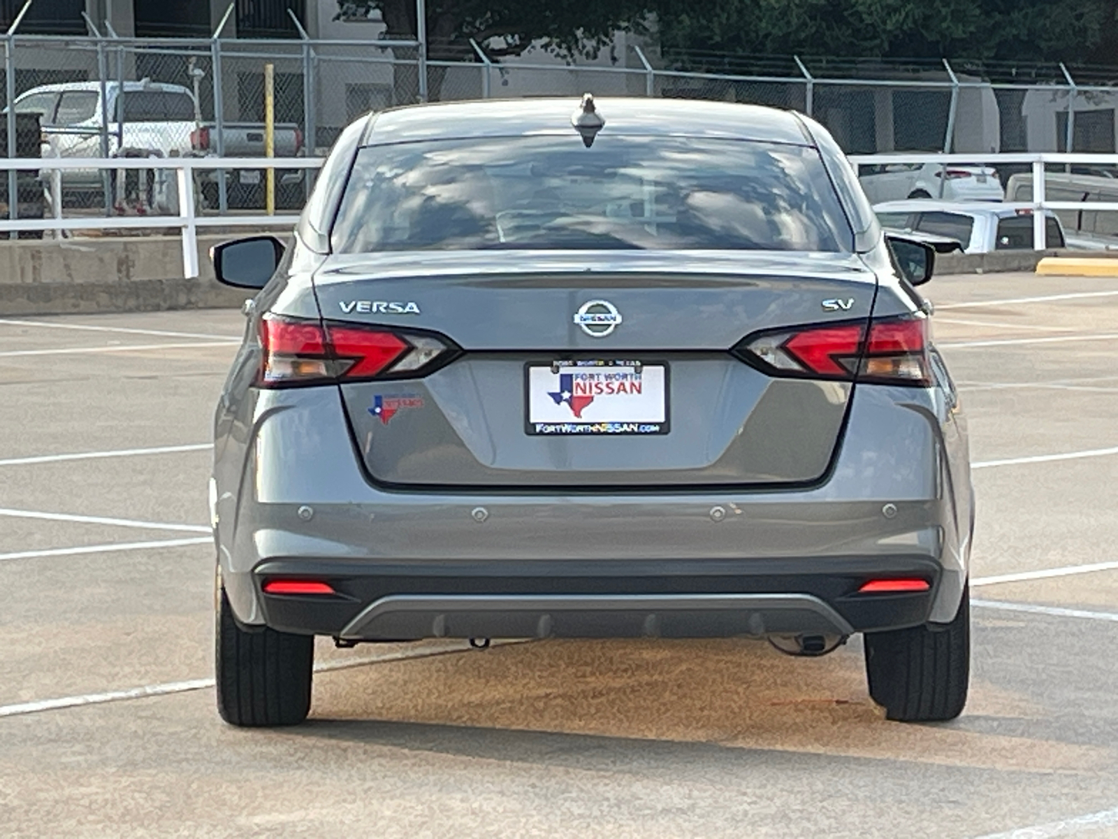 2021 Nissan Versa 1.6 SV 7