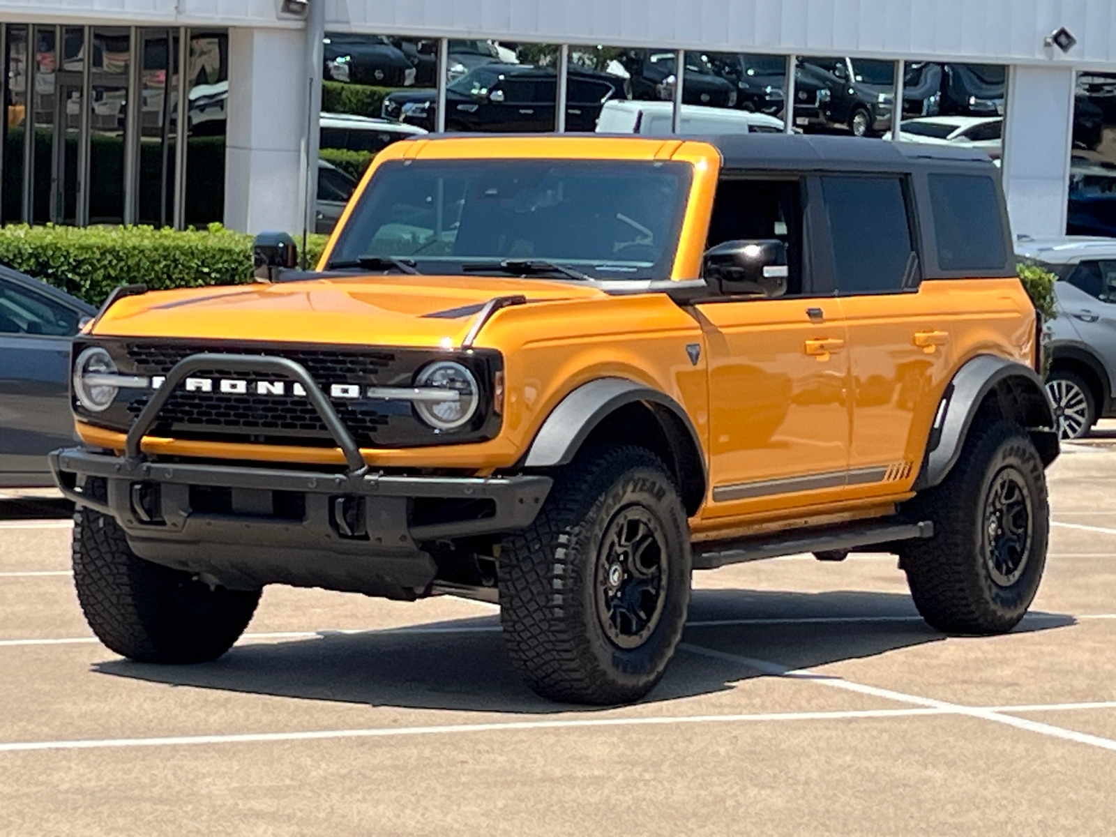 2021 Ford Bronco First Edition 3
