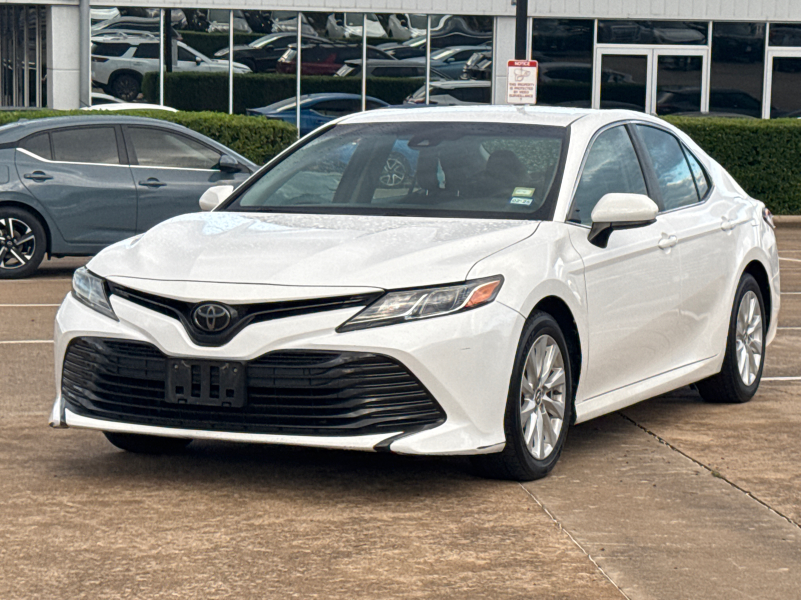 2018 Toyota Camry LE 3