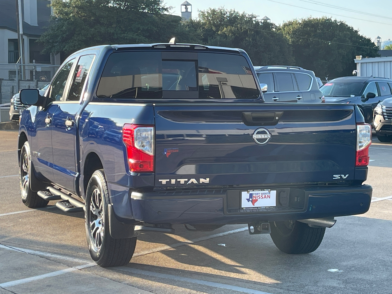 2024 Nissan Titan SV 6