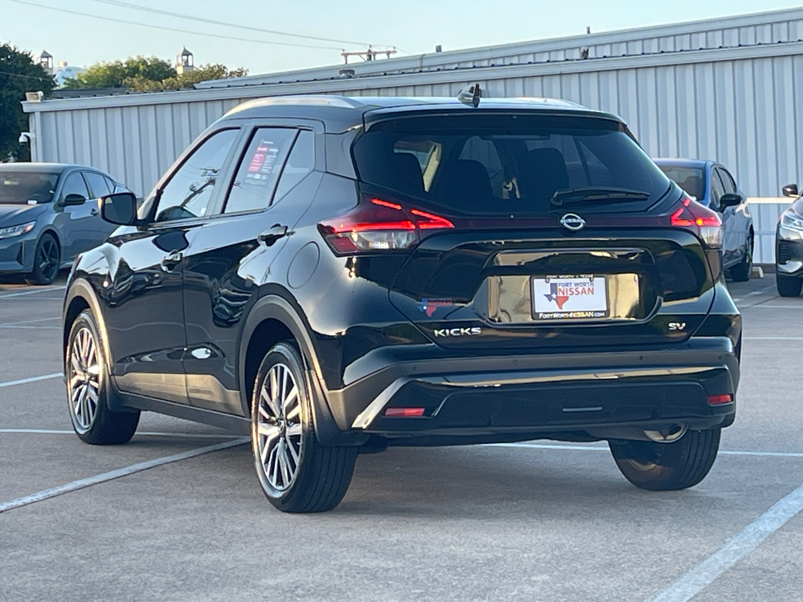 2022 Nissan Kicks SV 4