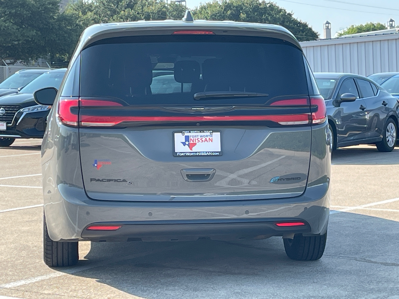 2022 Chrysler Pacifica Hybrid Touring L 5