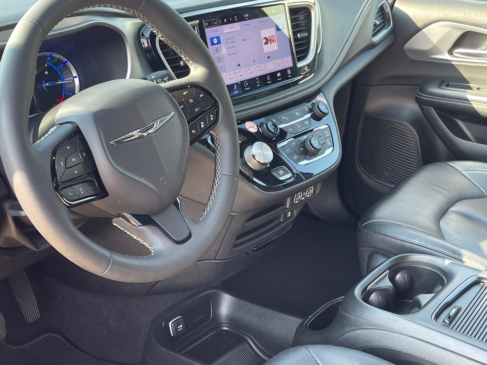 2022 Chrysler Pacifica Hybrid Touring L 19