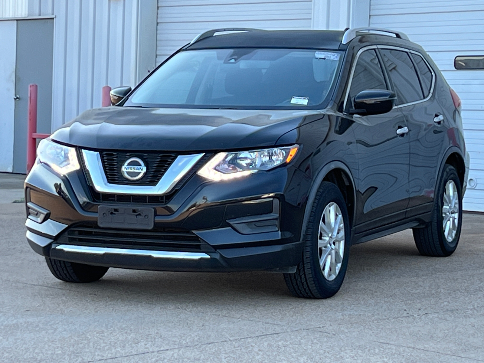 2020 Nissan Rogue SV 3