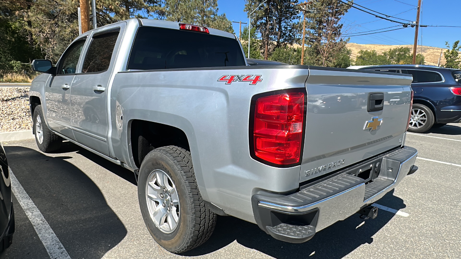 2017 Chevrolet Silverado 1500 LT 2