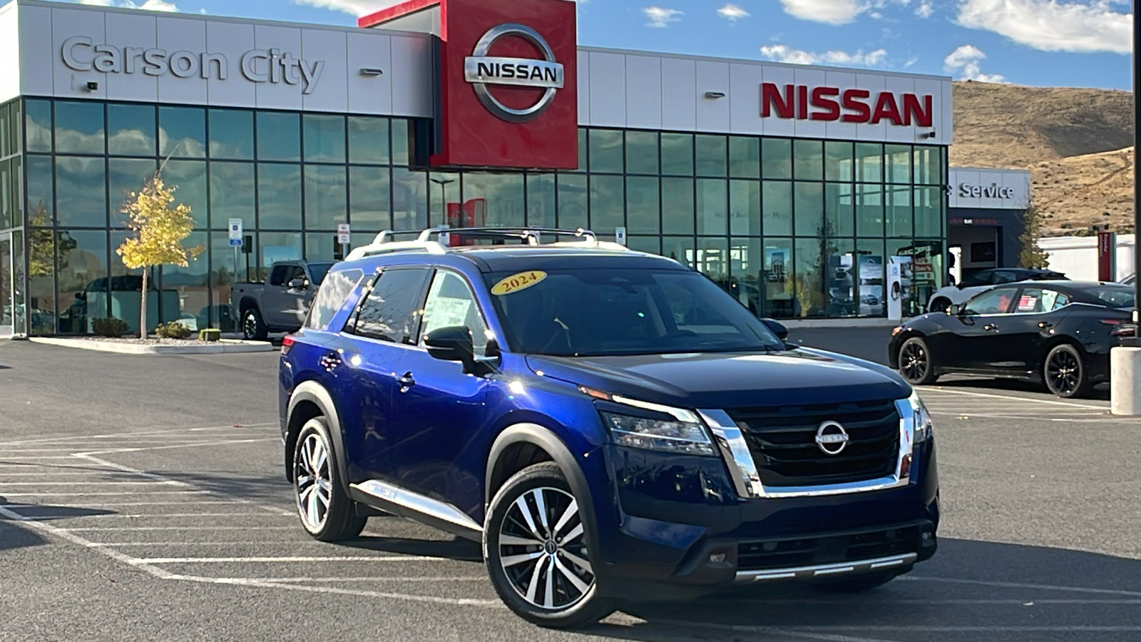 2024 Nissan Pathfinder Platinum 2