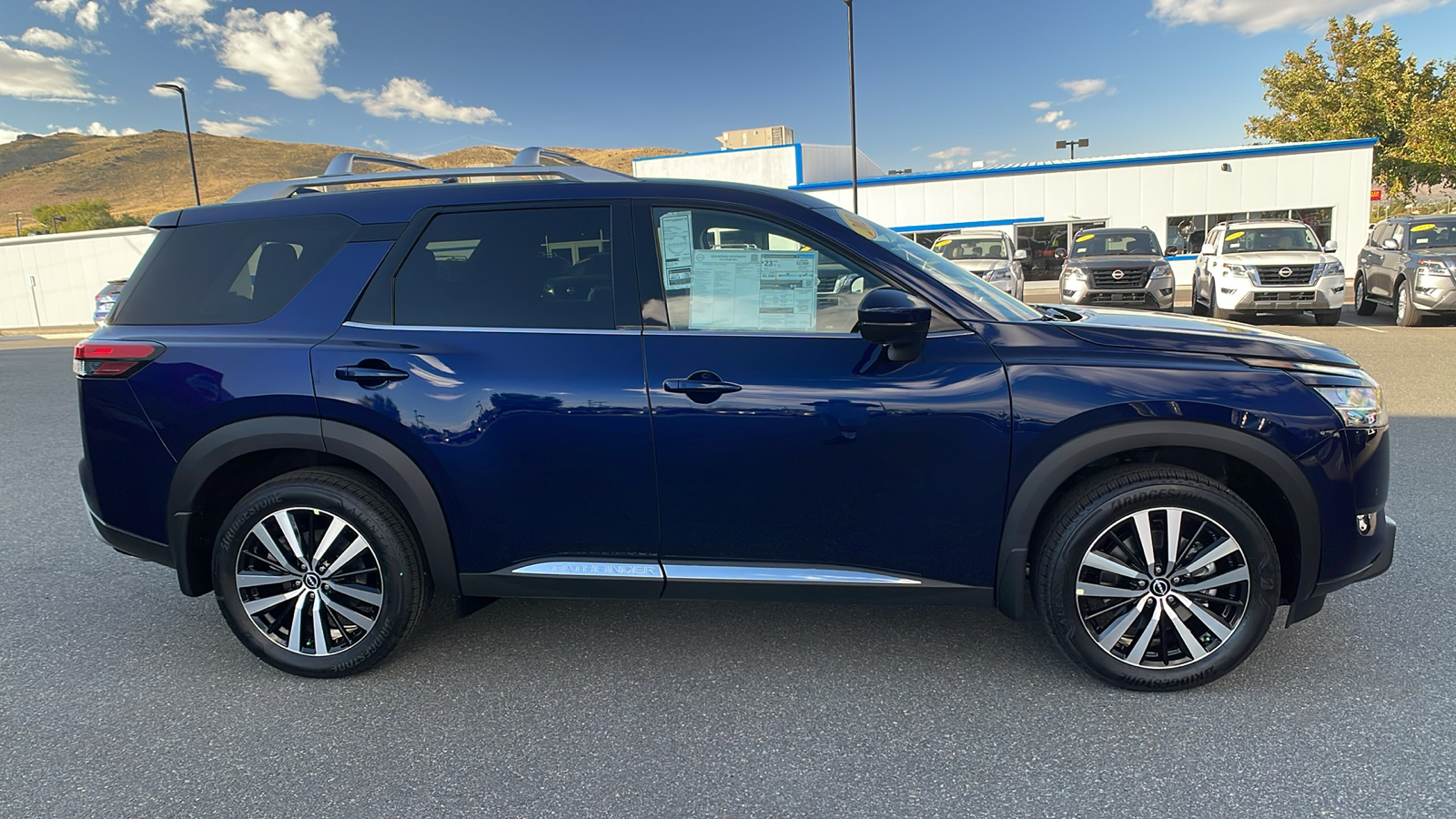 2024 Nissan Pathfinder Platinum 3