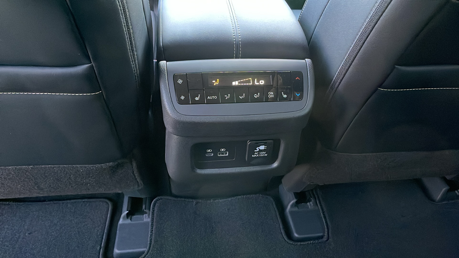 2024 Nissan Pathfinder Platinum 18