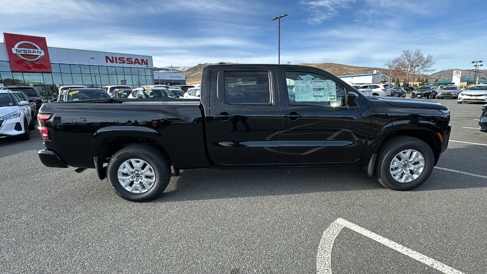 2024 Nissan Frontier SV 3