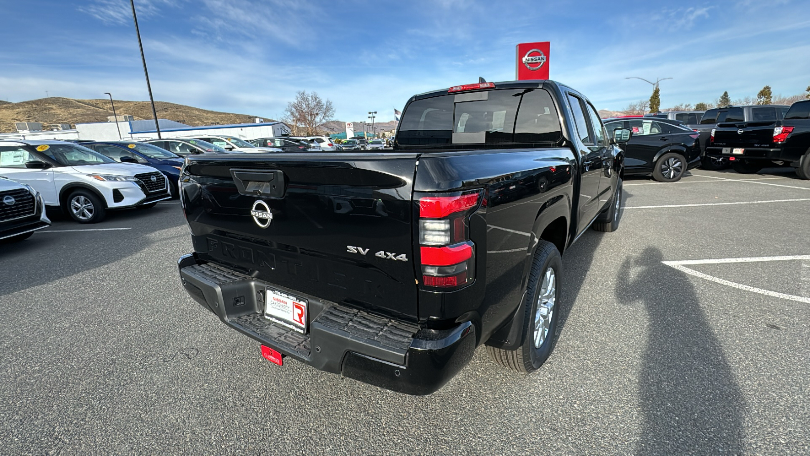 2024 Nissan Frontier SV 4