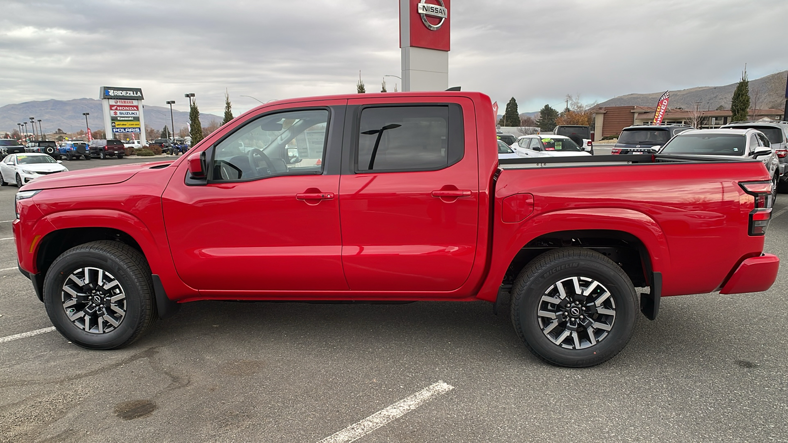 2024 Nissan Frontier SL 7