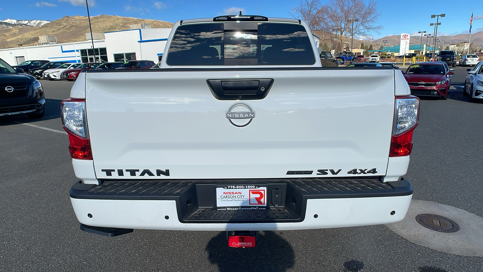 2024 Nissan Titan SV 5