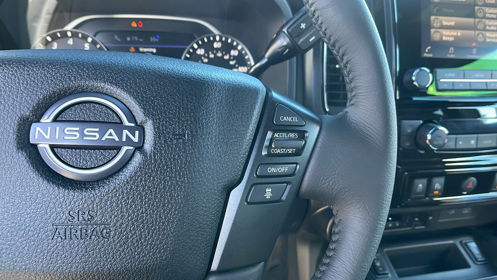 2024 Nissan Titan SV 29