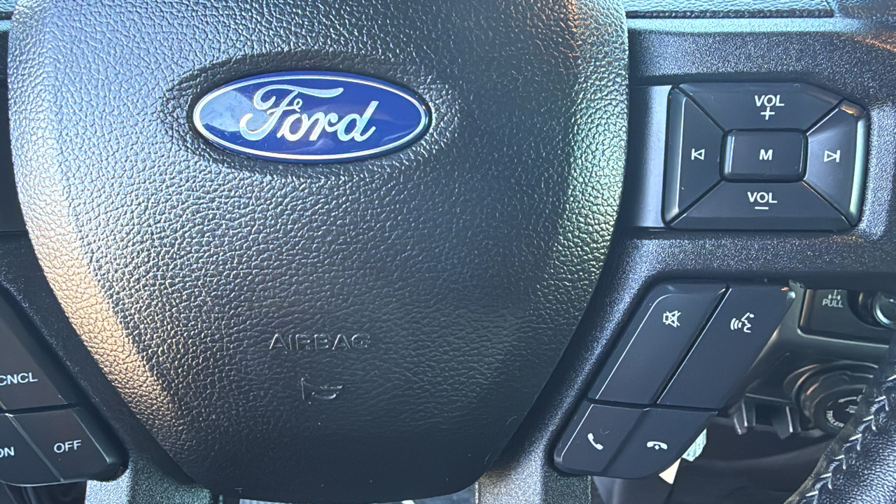 2018 Ford F-150 XLT 32