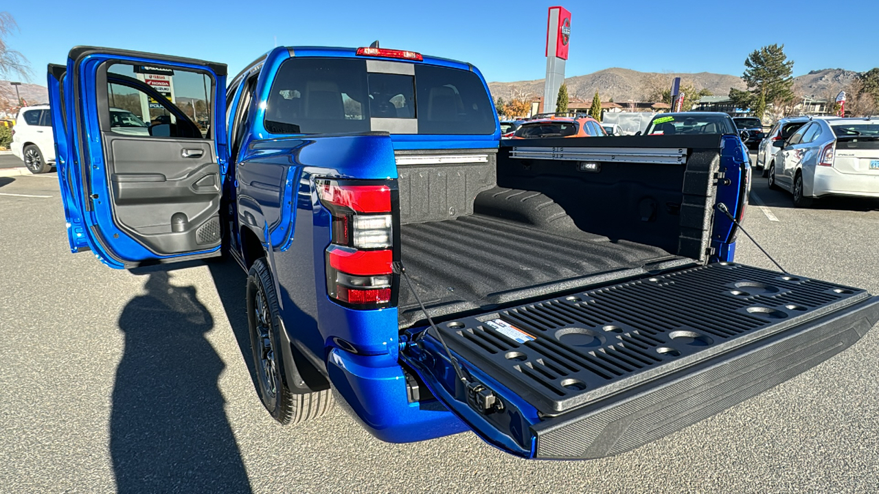 2024 Nissan Frontier SL 14