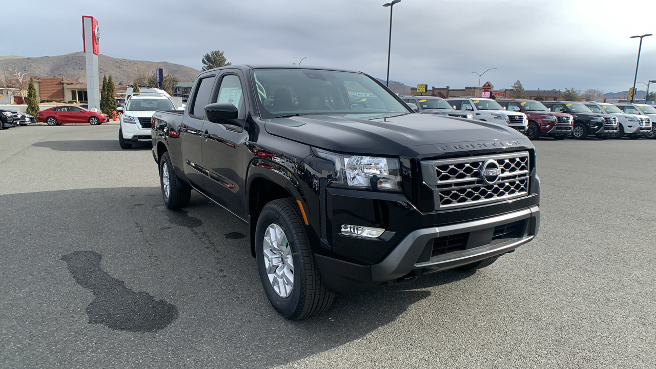 2024 Nissan Frontier SV 3