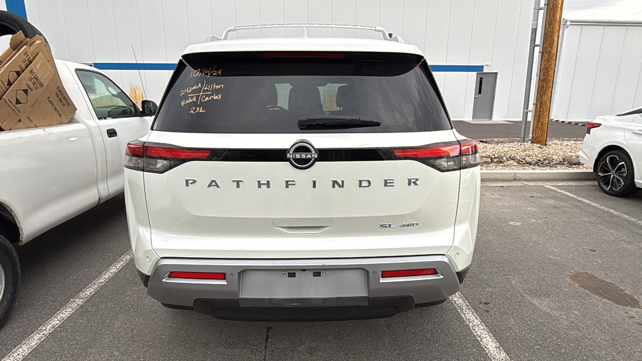 2024 Nissan Pathfinder SL 5