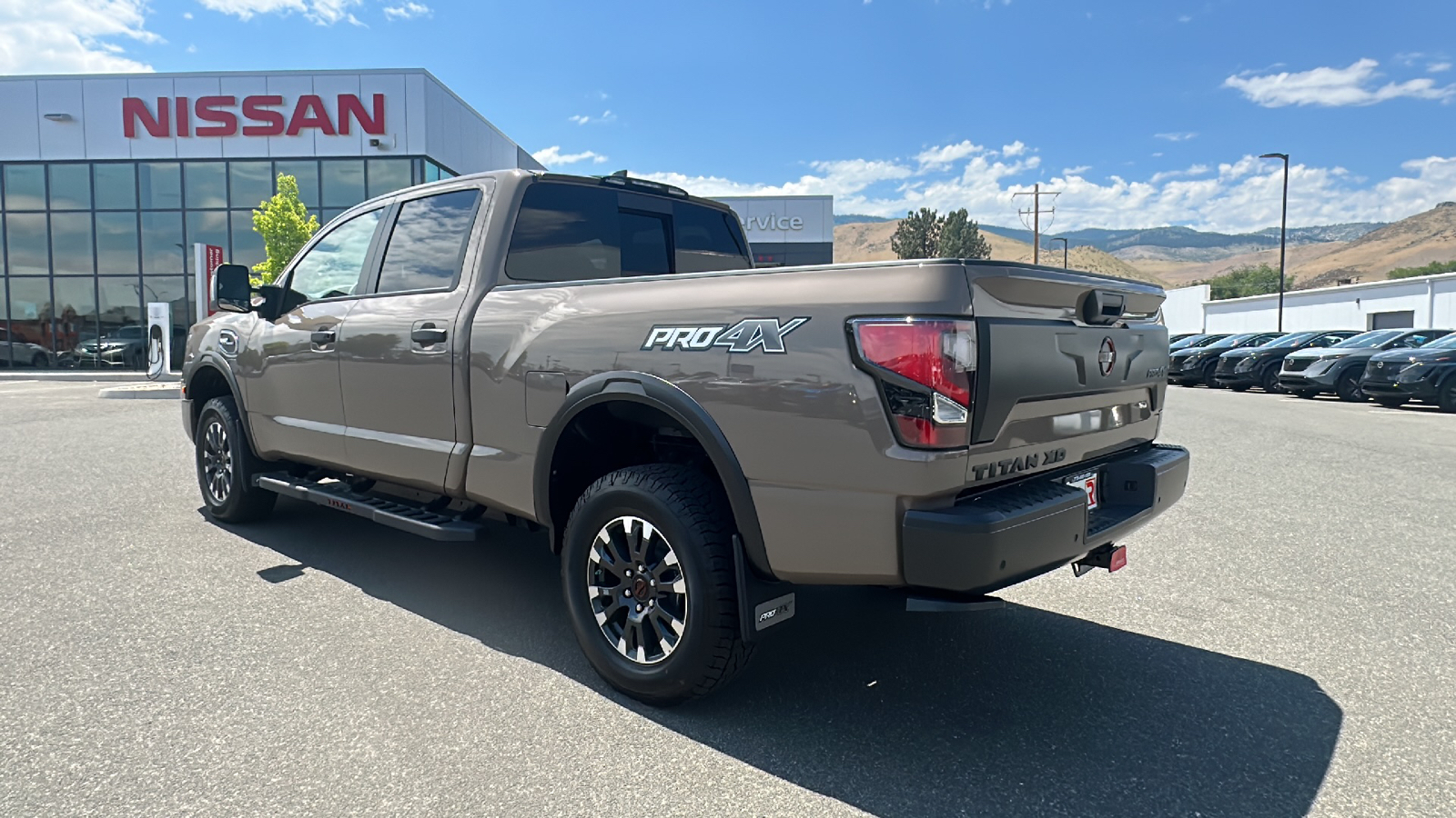 2024 Nissan Titan XD PRO-4X 5