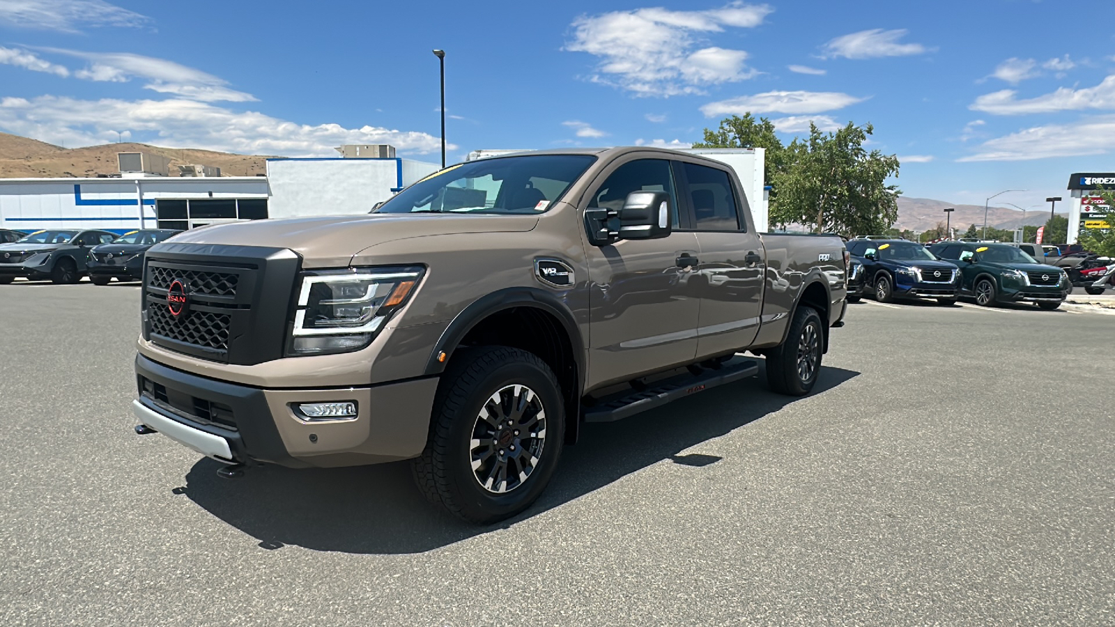 2024 Nissan Titan XD PRO-4X 7