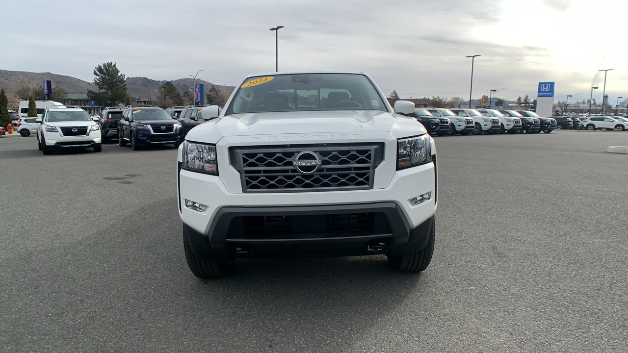 2024 Nissan Frontier SV 10