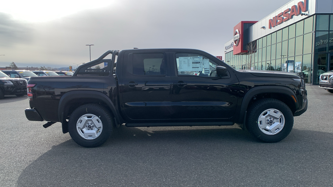 2024 Nissan Frontier SV 4