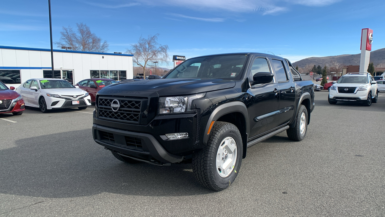 2024 Nissan Frontier SV 9