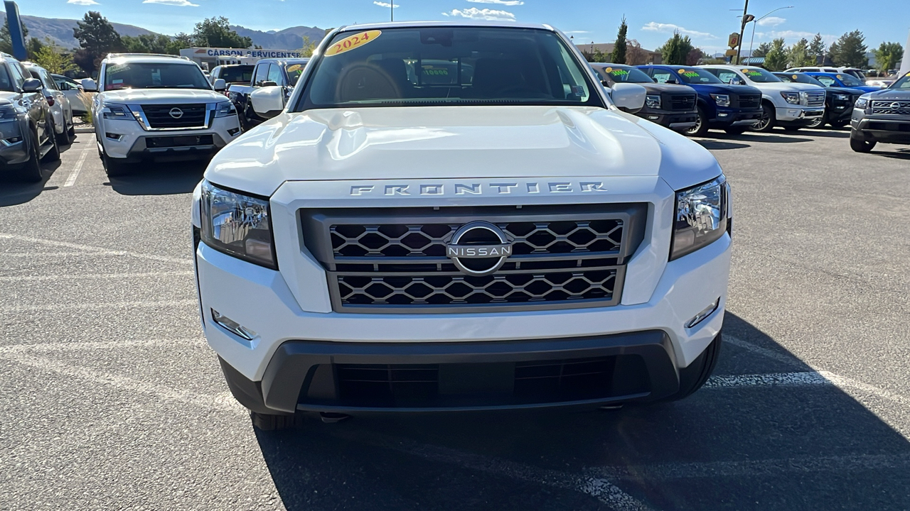 2024 Nissan Frontier SV 8