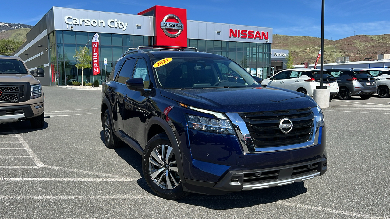 2024 Nissan Pathfinder SL 1