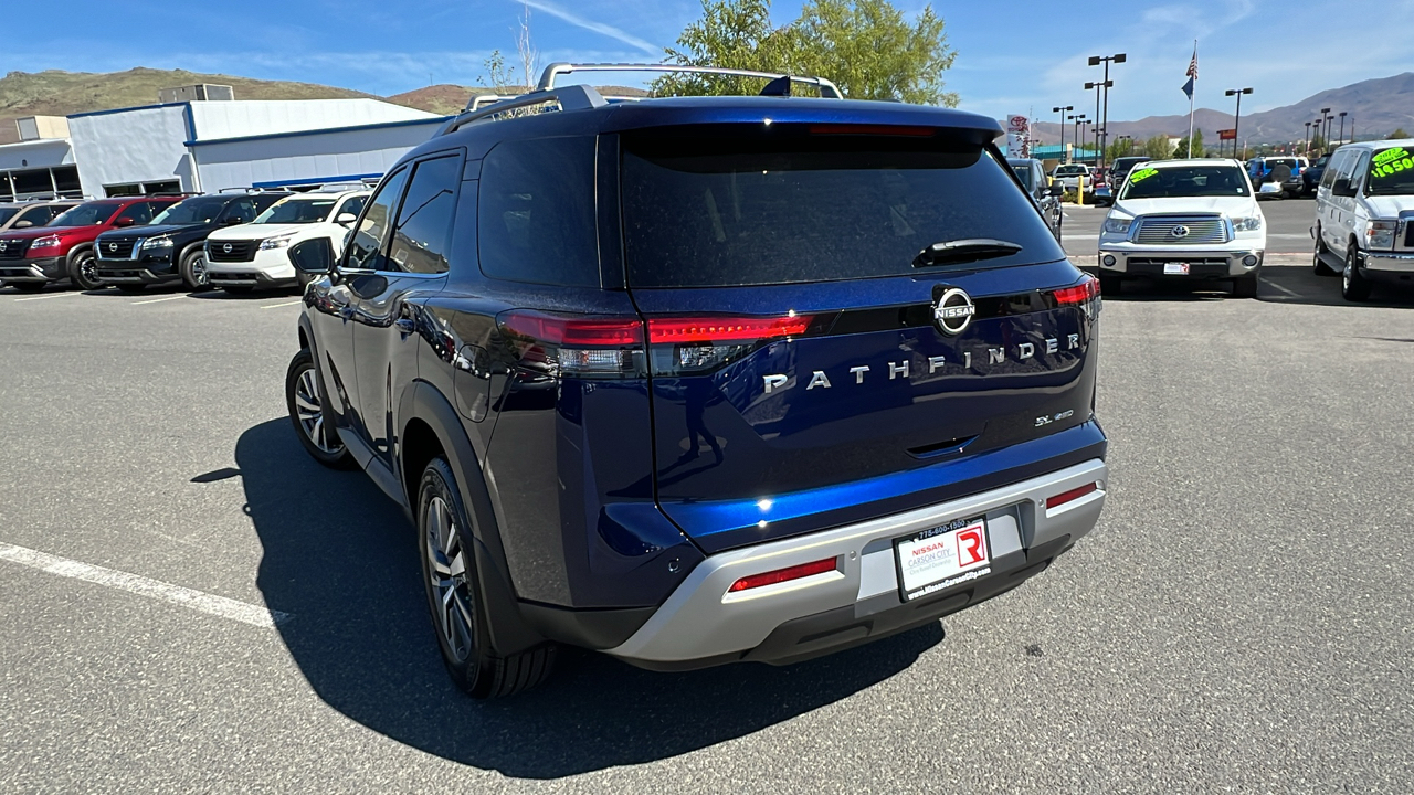 2024 Nissan Pathfinder SL 5