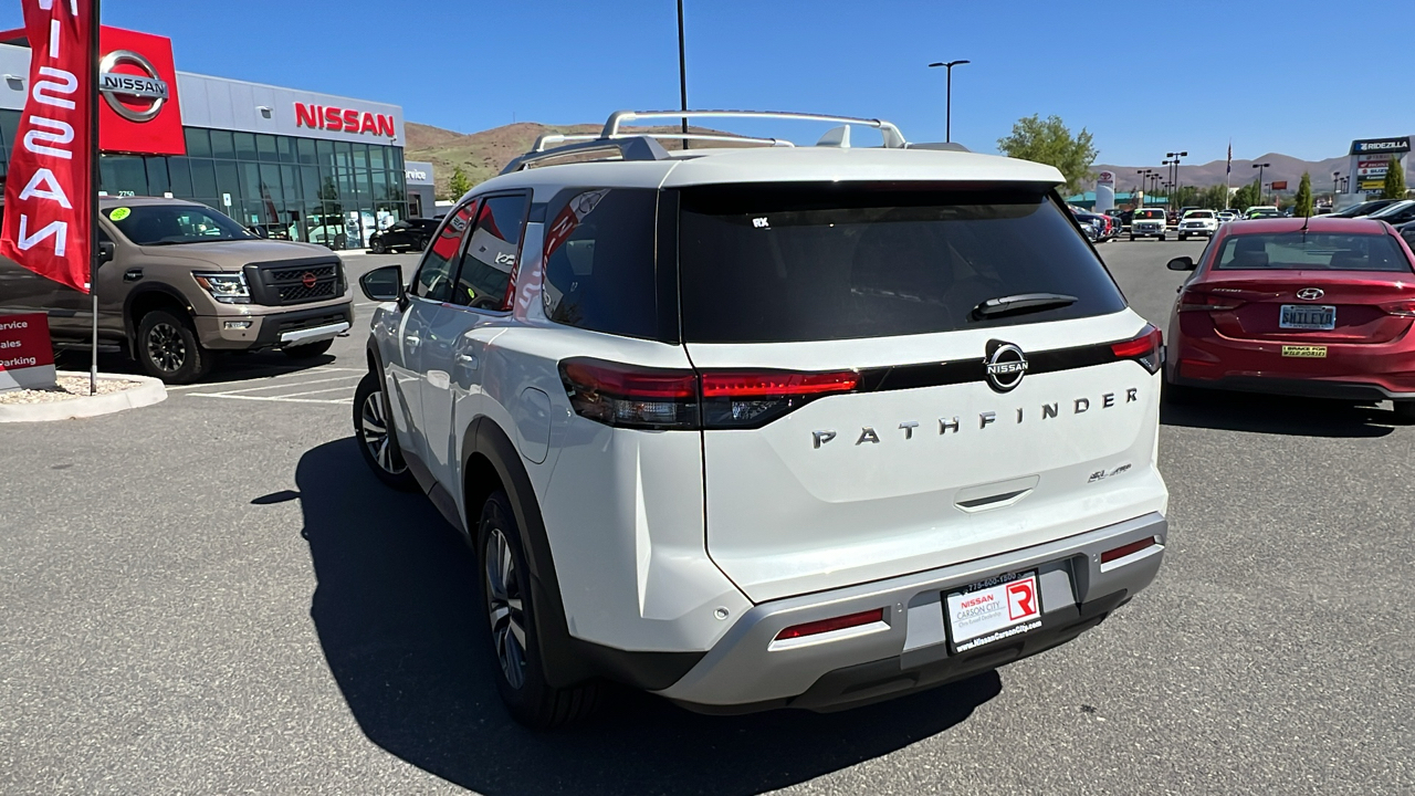 2024 Nissan Pathfinder SL 5