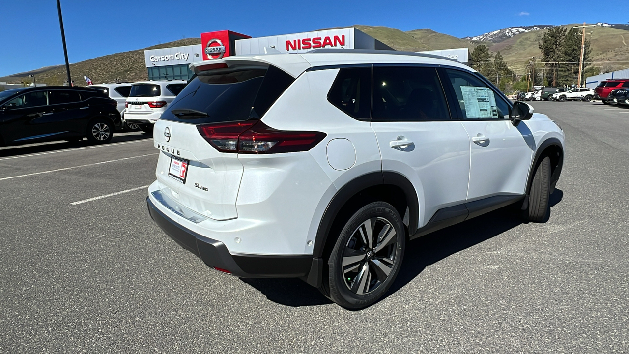 2024 Nissan Rogue SL 3