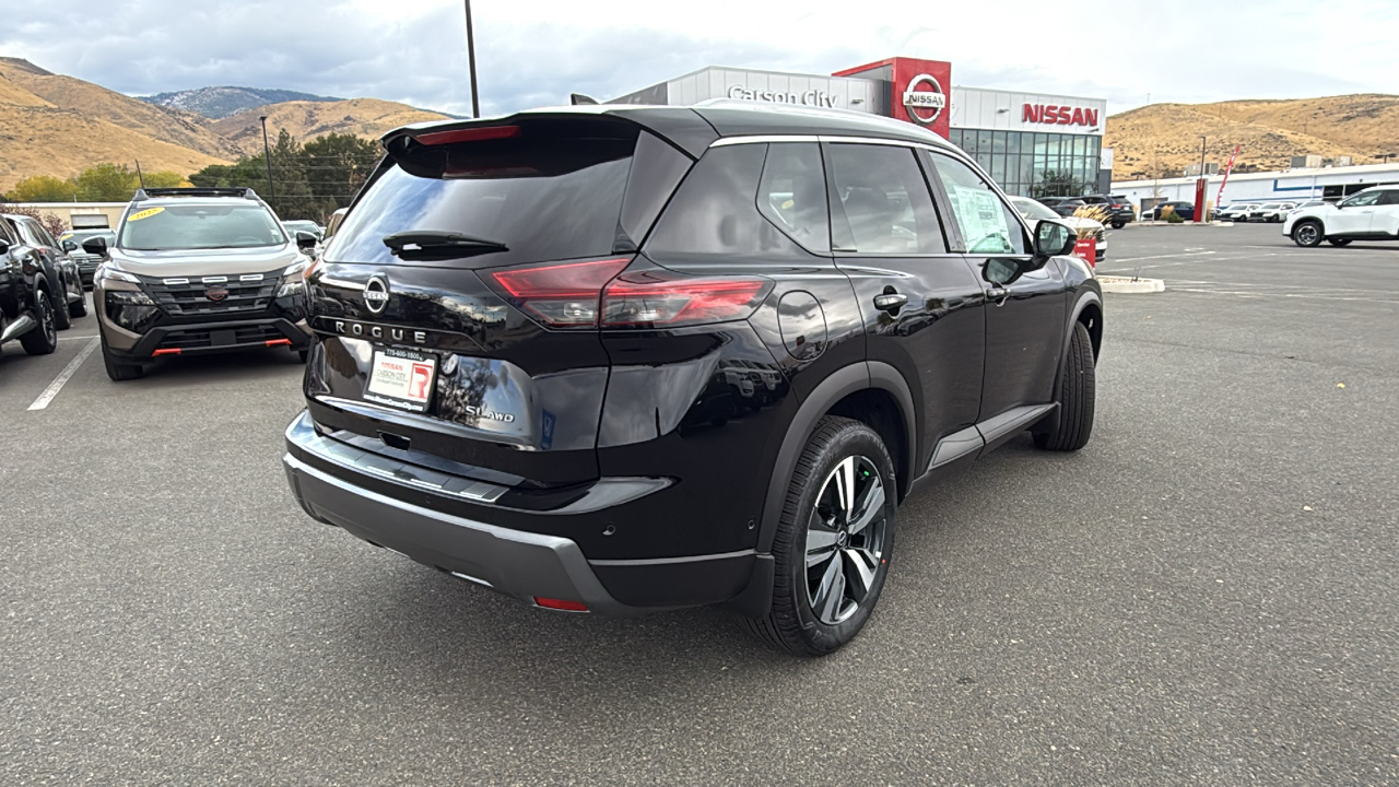 2024 Nissan Rogue SL 3