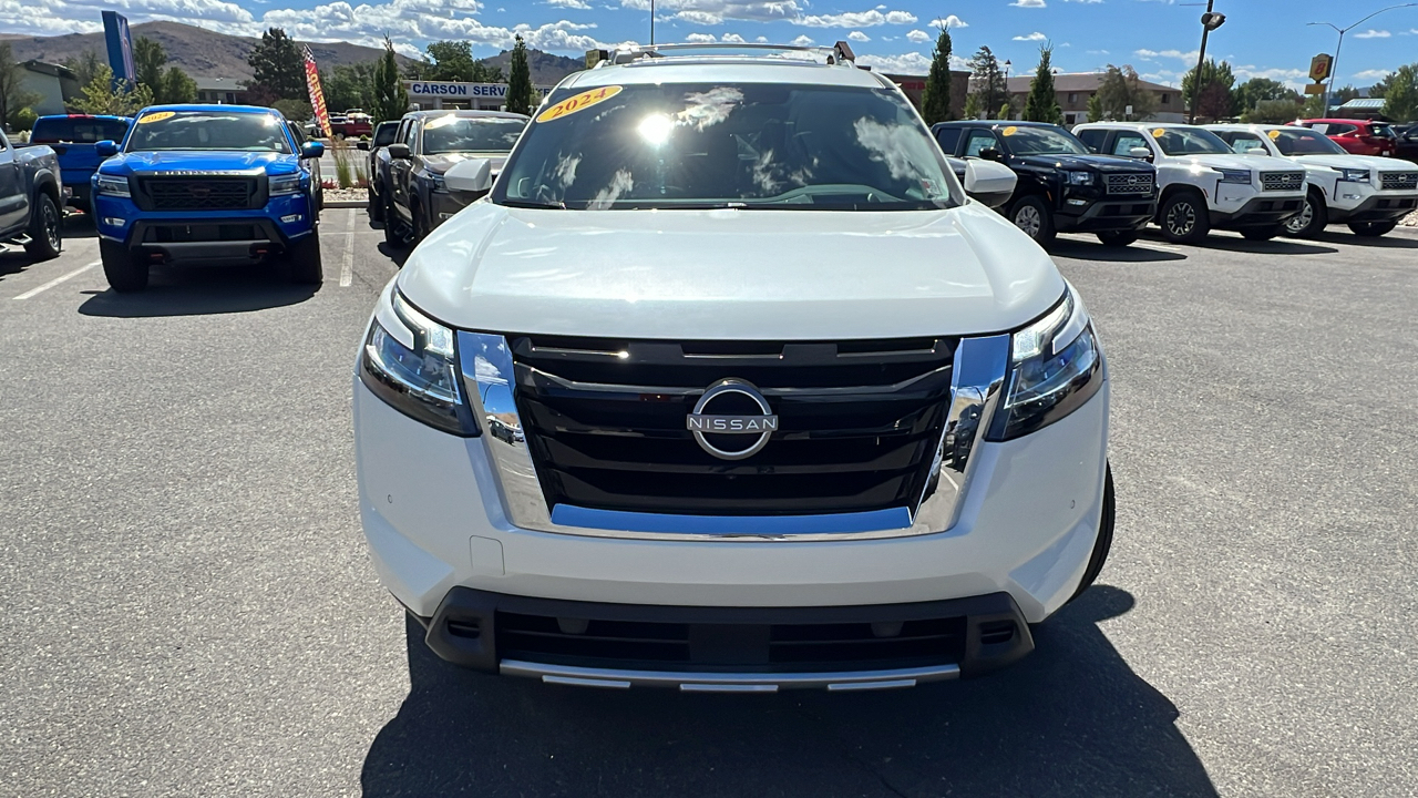 2024 Nissan Pathfinder Platinum 8